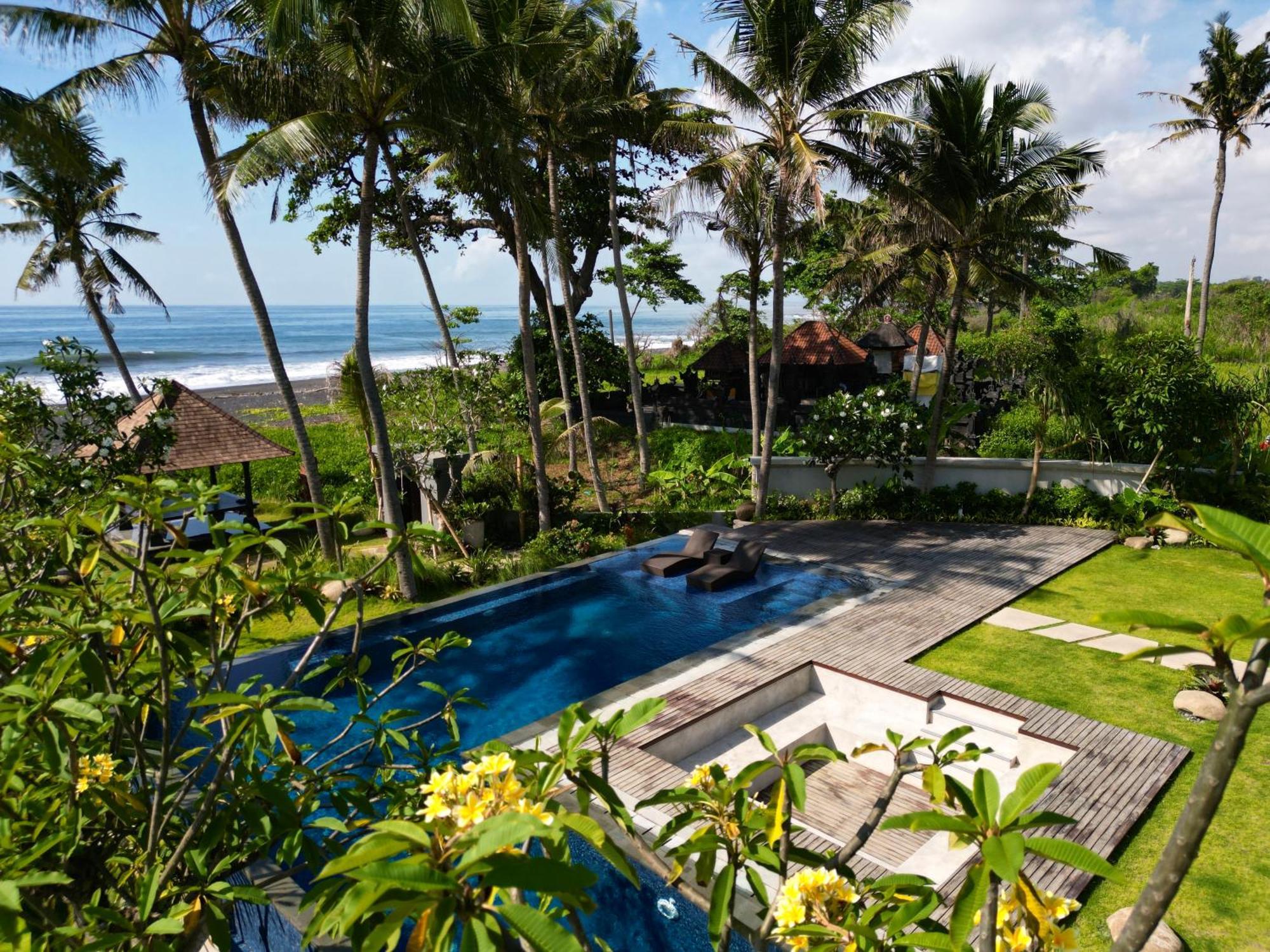 K Ko Surf Village At Keramas Lebih Bagian luar foto