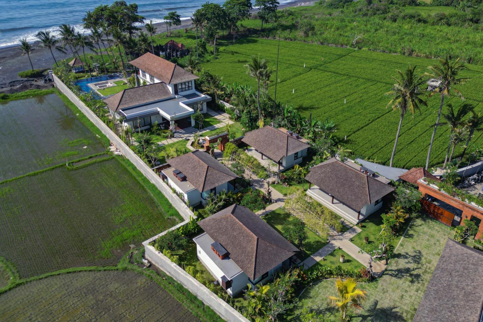 K Ko Surf Village At Keramas Lebih Bagian luar foto