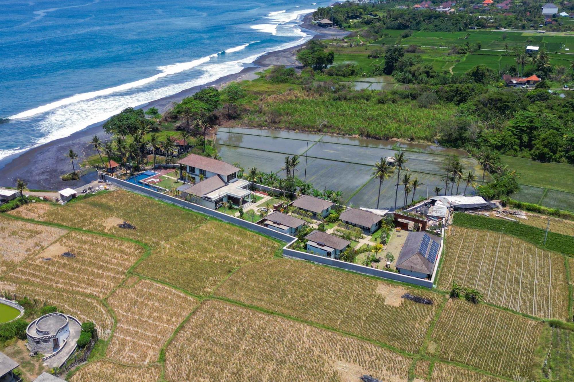 K Ko Surf Village At Keramas Lebih Bagian luar foto